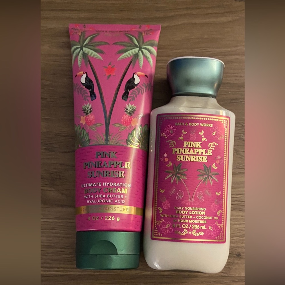 ⭐️⭐️Brand New Bath and Body Works Pink Pineapple Sunrise